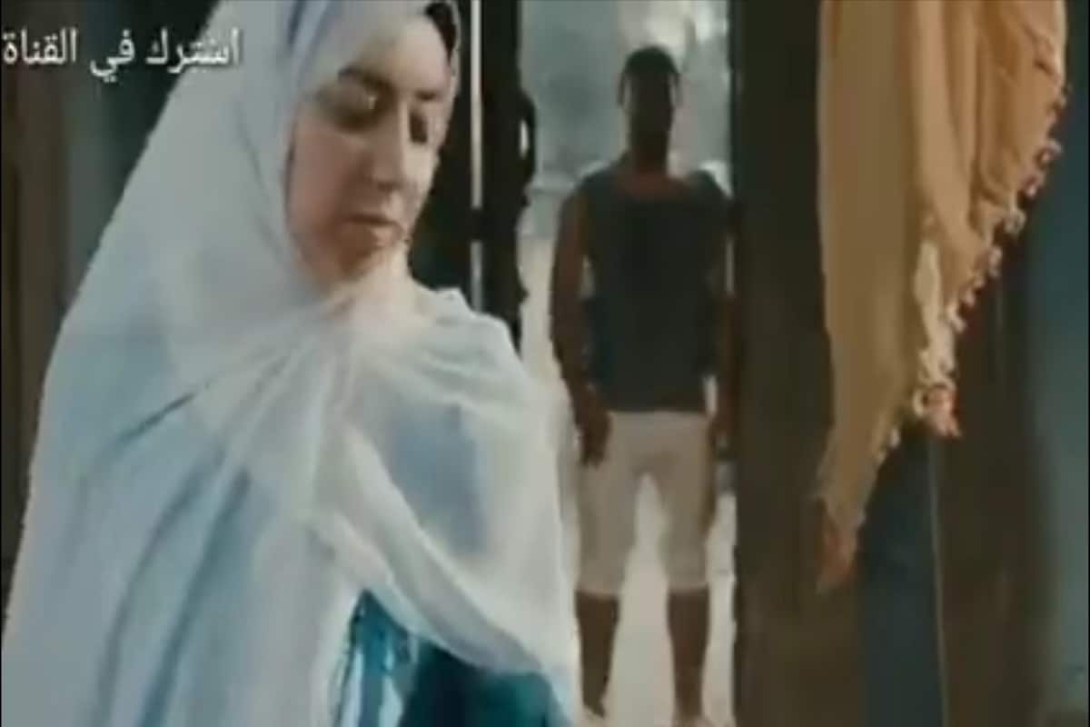 زوجة الشيخ المحرومة تقع في الزنا مع الفلاح الجزء الأول - Arabxn افلام سكس